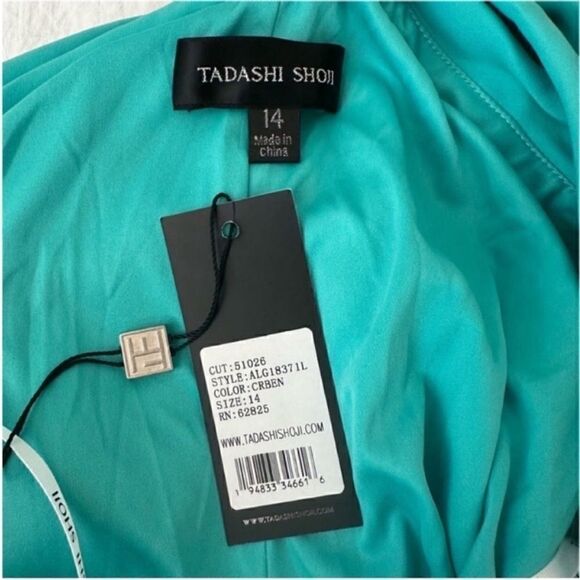 NWT  Tadashi Shoji gown - Picture 10 of 10